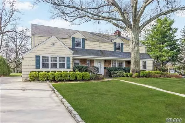 Walk Into This Center Hall Colonial And Feel The Presence Of Your New Home. A Rare And Unique Opportunity To Purchase The Home Of Your Dreams! 5 Bedrs, 4 Baths, Huge Den W/ Built In , Original Wood Floors, Eik W/ Spanish Tile Floors, Wide Formal Dining Room, Separate Entrance For Maid Quarter W/Full Bath. Have Breakfast Overlooking This Amazing Property. Will Not Last!