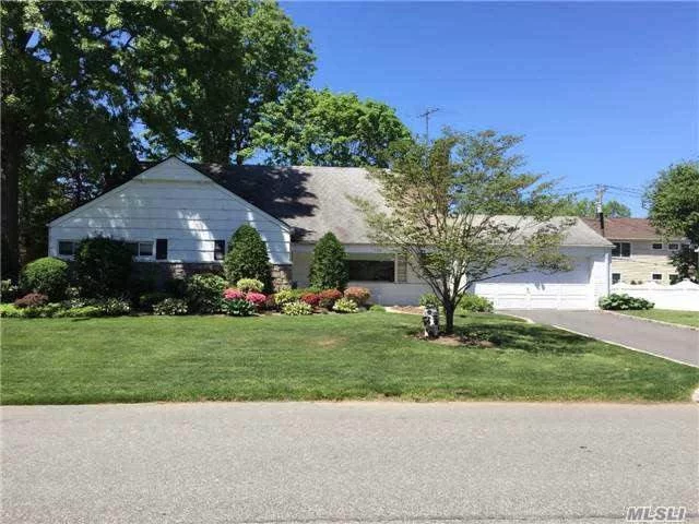 Short-Term 6 Month Rental.  Sprawling Farm Ranch. Back-Up Gas Generator.