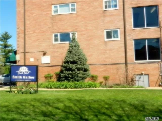 Large Unit With Additional Rm That Can Serve As Office Or Small Bedrm. Situated. Corner Unit, Updated Kitchen, Lots Of Storage. Updated Building Has A Laundry Rm On Every Floor.Low Maintenance Which Includes Taxes & Heat. Close To Shopping, Bus And Train.
