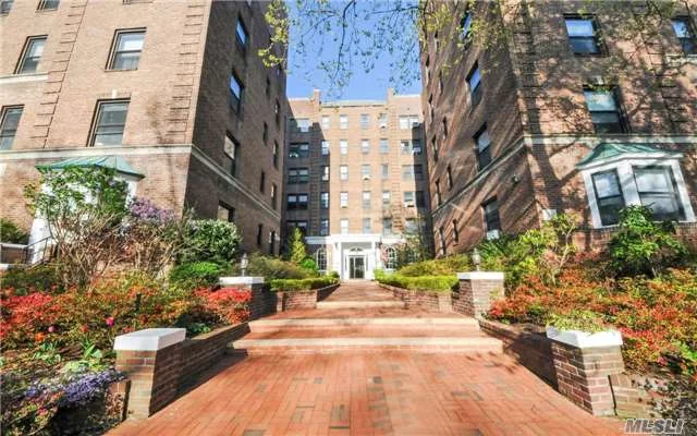 Welcome To This Bright, Elegant, 1Br Co-Op In Prestigous Pre-War Windsor Building Located In Heart Of Great Neck Directly Across From Jonathan L. Ielpi Firefighters&rsquo; Park(Features Live Music). Gleaming Hardwood Floors, Gorgeous Park Views, Beautiful Kitchen, Huge Living Room W/10&rsquo;Ceilings, Crown Molding, Fabulous Closets!! Close To Lirr & Town! A Must See!