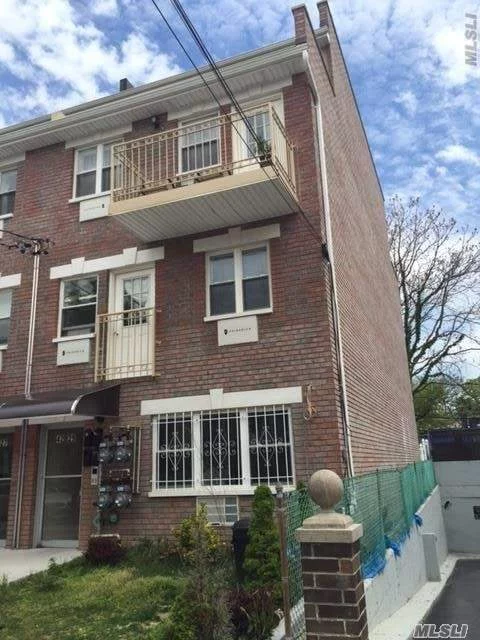 Young Building On The 2/F , Almost Like New, 3 Bedroom 2 Bath Walk To Lirr And Bell Blvd, Northern Blvd, Washer & Dryer In The Building