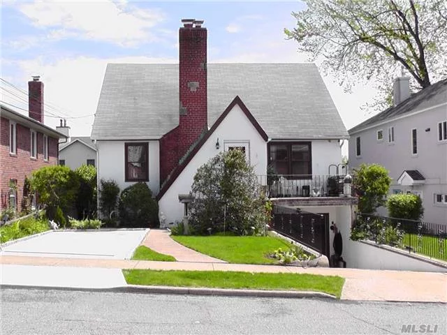 Multi Family House In Excellent Condition On 50 X 100 Lot, 2 E/I/K, 3 Full Baths, L/R With F/P, Small Terrace In Front And Large Terrace In The Back (Off The Kitchen) Facing Manicured Backyard. Very Large Basement - Has Finished Room, Full Bath, 2 New Separate Gas Furnaces And Water Heaters. 2 Tenants With Mo/Mo Leases. Port Washington Sd.