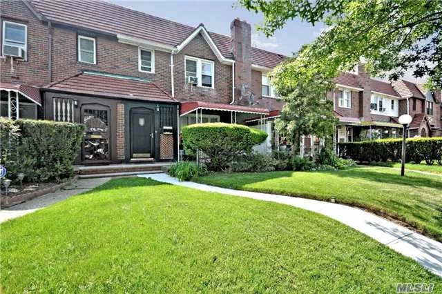 House 20 Feet Wide.Charm, Convenience & Community.A Rare And Riveting Opportunity To Own A Brick Townhouse.Close To Mcdonald, Queens Library, Fambria Food Ctr, Creole Buffet, Senior Citizens Ctr, Cvs. While This House Is Tucked Away In A Quiet Area.New Roof In 2014.New Sidewalk, New Ramp, New Maytag Stove.