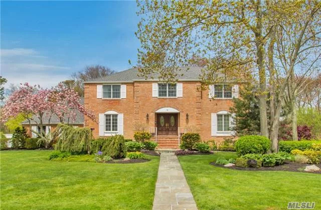 Gorgeous Large Colonial On Huge Piece Of Property. Meticulous Throughout. New Eik, New Baths, New Windows, Wd Flrs, Large Rooms, Cathedral Ceiling Great Rm, Radiant Heat. Open Floor Plan. Country Club Bkyd W/Heated Gunite Igp. Igs Beautiful Landscaping. All This At Competitive Price. Must See!!!