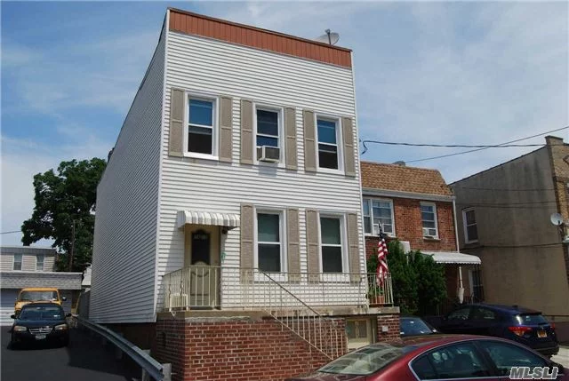 Beautiful 2 Bedroom Brick Home , Located Right Near All The Shopping, Transportation And Express Bus To Manhattan.