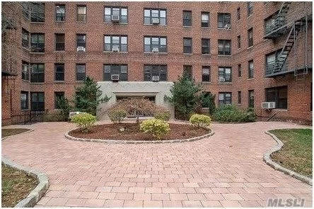 Price Decrease! Spacious 1 Br Apt. South East Exposure,  4 Closets, Storage And Bike Room,  P/T Doorman, Laundry Facility, Garage(Wait-List), Pet Friendly One Block From Subway, Convenient To Shopping Areas, Restaurants And Movie Theater.