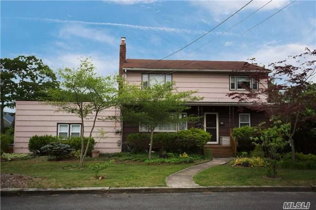 This Legal Ii Family Situated In The Heart Of The Village Of Patchogue Features 6 Bedrooms, Master Bedroom With Walk Out Balcony, Living Room With Wood Burning Stove, Sunken Family Room, 3 Full Baths, Basement, New Heating System, All On Oversized Property-100 X 115. Perfect For The Expanding Family Or Investor.