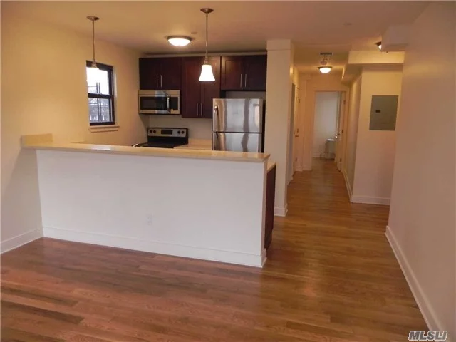 Luxury Brand New 1 Bedroom Apts In Elevator Bldg In The Heart Of Pw, Across The Street From Lirr. Hardwood Floors Thru-Out, New Windows, Individual Heating/Cooling In Each Room, Control Access/Video Intercoms. Kitchen W/Stone Countertops, Stainless Steel Appliances. Gorgeous Bath W/Faux Calcutta Marble Tile. Laundry On-Site! Landlord Pays Broker&rsquo;s Fee For Limited Time!!!