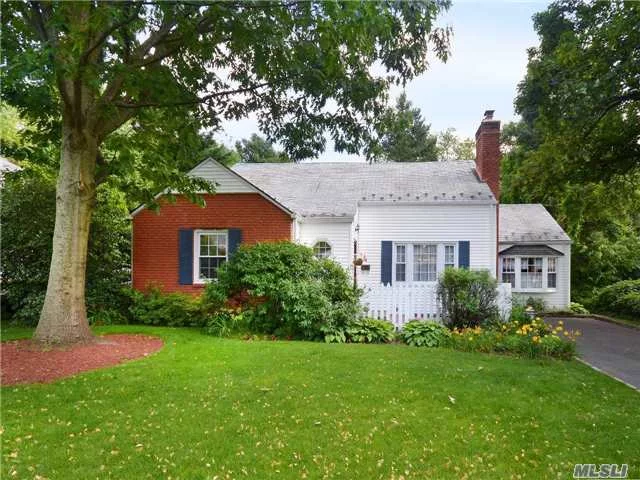 Lite & Cheery Expanded Cape In New Salem. Hw Floors & Lovely Details Thruout. Lr W/Wb Fpl, Large Fdr W/Sliders To Yard. Family Rm. O&rsquo;sized Updated Eik/Lots Of Cabinetry And Access To Patio. Encl Sun Porch Overlooks Beautifully Landscaped Prop. Cac. New Energy Efficient Furnace. Slate Roof. Salem Elementary. Move Right In! Taxes Have Been Successfully Grieved For 2016-17!!