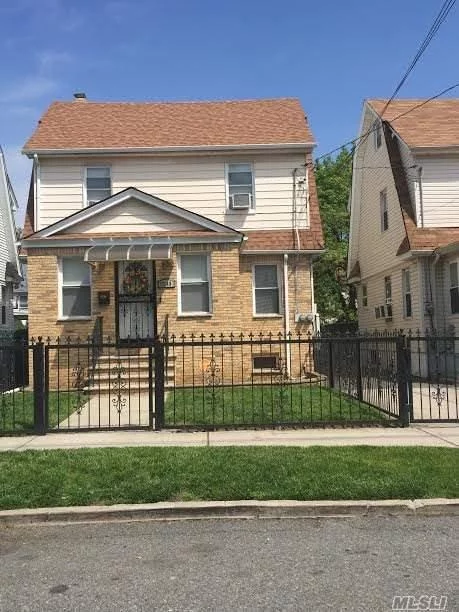 Lovely Detached Brick That's In Mint, Move-In Condition. New Roof, Boiler, Hot Water Tank. Bathrooms And Kitchen In Excellent Condition.