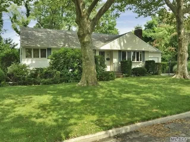 Lovely Ranch Located In Desirable Roxbury Neighborhood. Master With Bathroom, Two Additional Bedrooms And Hall Bathroom With Skylight, Full Basement With Laundry Room And Storage. Newer Windows, Central Air Conditioning, Hardwood Floors. Large, Beautiful, Private Backyard.