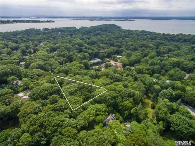 Beautifully One Acre Treed Property. Private Location. Convenient To Port Washington Train Line. Join The Village Golf & Tennis Club. Enjoy The Half Moon Beach Club (Private Beach). Build Your Own 5227 Sq. Ft. Dream Home. Prestigious Port Washington Schools. Convenient To The Scenic Town Of Port Washington.