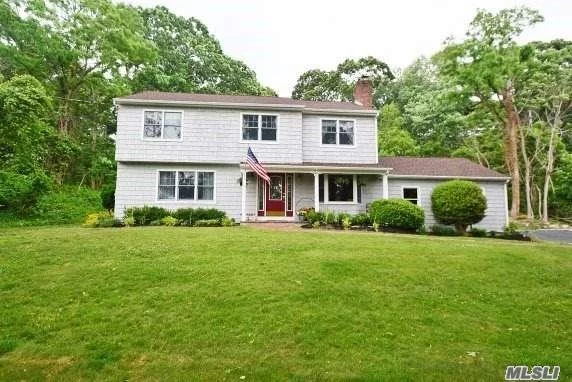 Location, Location Sits This Fabulous 4Br, 3.5 Bth Custom Colonial! Updates Incl: Toffee-Maple Kit Cabs, Granite Counters, Ss Applcs, Ceramic Tile, Hi Hats, Hw Flrs, Custom Fplc W/Mantle & Granite, Custom Paint & Moldings, French Doors, Newer Roof & Heating Sys, New Washer/Dryer, 200 Amp, All On Private Hilltop Setting W/Private Beach In Prime Three Village Sd, A Must See!