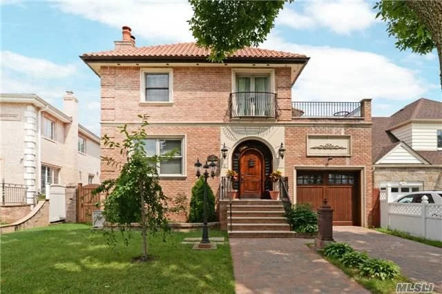 This Spectacular 4-Bedroom, 4 And A Half Bath Residence Offers Oversized Casement Windows Coffered Ceilings. Lush Manicured Grounds And Beautiful Light Flood This Residence With Both Eastern And Western Exposures. Exceptional Interior Features Include Wide Plank European Oak Flooring, 8&rsquo; High Interior Doors With Burnished Brass Hardware And Custom Architectural Millwork