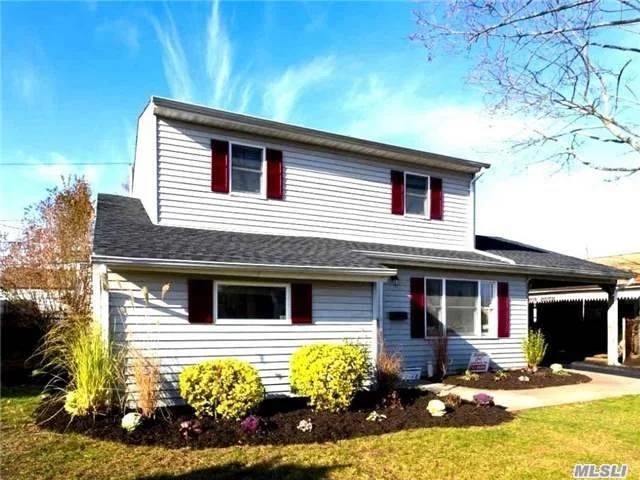 Updated 4 Bed, 2 Bath In Plainedge School District. Brand New Kitchen, Boiler And Oil Tank. All Updates Within The Last Year.