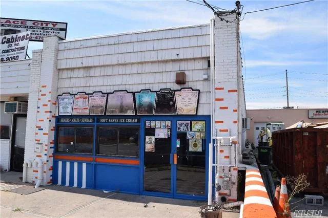 Fantastic Opportunity - Retail Storefront Plus Huge Warehouse/ Machine Shop In Rear With Overhead Door . Located On High Traffic Area Of Austin Blvd. Adjacent To Lirr Station, Close To King Kullen Shopping Center, Starbucks & City Of Long Beach. Ideal For Contractor, Landscaper, Transporter, Delivery Service