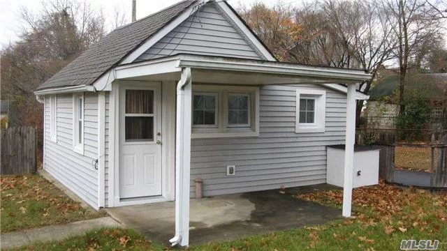 Lovely Studio Cottage, With Its Own Garden.