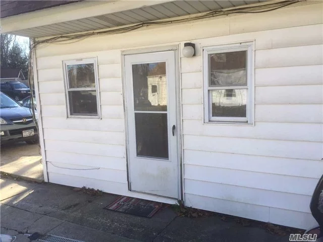 Nice Ground Level Studio Apt. Unit#3 Nestled On Huge Pristine Property. Eik, Lr/Br, Fbth, Private Entrance, Parking In Lot. Heat And Electric Included. Air-Conditioning Is Allowed But Not Included - Cost Is $100 Extra Per Mth In Summer Months. All Interested Tenants Must Be Screened By Ntn At A Cost Of $25 Per Tenant. 1 Month Rent, 2 Months Security, 1 Month Fee