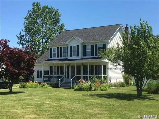 This Gorgeous Colonial Is Perfectly Located And Well Maintained. Features Include: New Eik W/Cherry Cabinets, Gran Ctr Tops And Ss Appl, Hw Flrs Thoughout, Full Fin Basement, Central Air Conditioning And New Roof. Located In A Quiet Culdesac Close To All, Call Today!!!