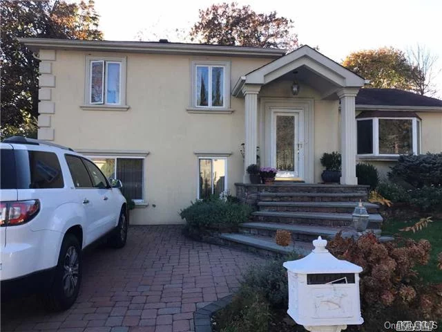 Updated Immaculate Great Maintained Desirable Spit Fabulous Clearview Neighborhood(200 Amp Electric, 1 Skylight, Ca), New Kitchen And Bath, Young Roof, In Ground Heated Pool, Beautiful Backyard Marble And Tile Floor, Anderson Window, Generator Large Family Room. Award Winning Syosset School District, Close To All Must See, Mid-Street Quiet Location. Must See.