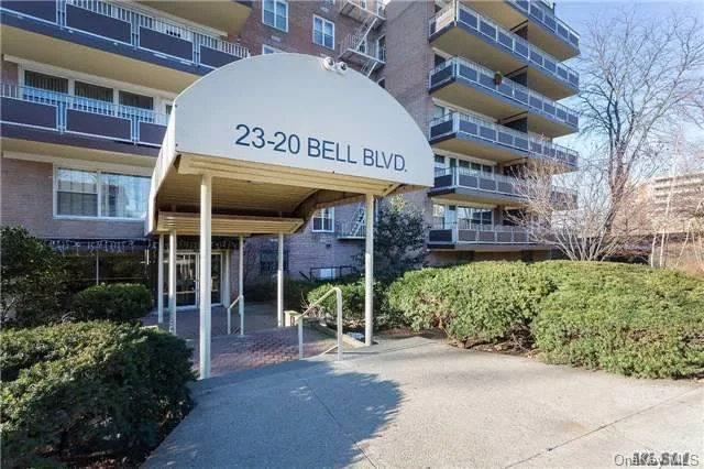 1200Ft 2 Br/2 Bth Has It All! Huge Sun-Filled Rooms, 22&rsquo; Private Terrace, Cac, Elec And Pool Included. L-Shaped Lr/Dr W Wall Of Windows, New Carpet. 2 Lg Bedrms Incl A Master W Full Bath. Spacious Eik W Window. Dining Rm Can Be 3rd Br. Immaculate Bldg, Assigned Parking, Short Wait List. Laundry Rm On Main Flr. Near Tennis, Xpress Bus To Nyc, Lirr. 1 Block To Shopping Ctr.