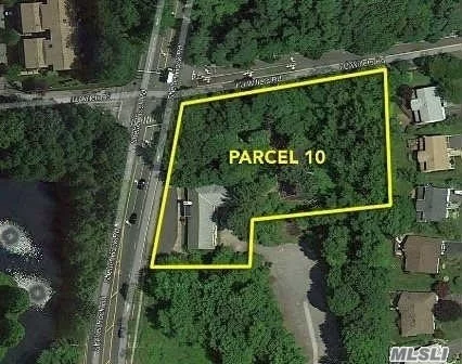 One And Half Acre Property On South East Corner Of The Intersection Of Iu Willets Rd & Shelter Rock Rd. Can Yield 6 Fully Improved Lots