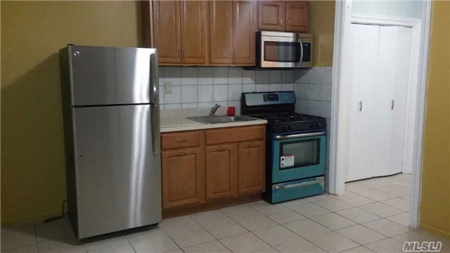 New Appliances/ Open Kit, /Lvr Combo/1 Full Bath/1 Bdr. No Pets, No Elevator. Walk-Up To 3rd Floor.