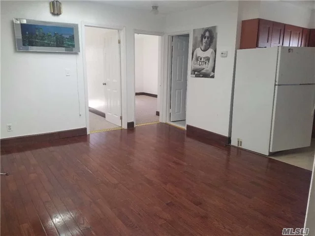 Pulled Up Carpet Hardwood Mahogany Wood Floors, Walk To Lirr, Large Master, Large Bedrooms, 2 Year Old Renovation, New Bathroom Put In This Year. Sd 26. 2nd Floor Move In Ready.