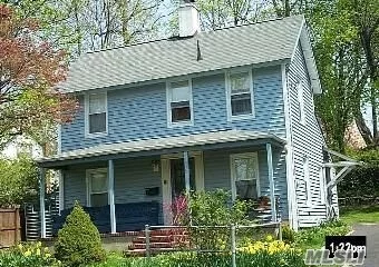 This Colonial Home Needs Tlc, 2/3 Bedrooms, Living Rm, F/Dining Rm, Full Bath, Office, Unfinished Basement... Close To The Downtown And Beaches, Stores..... Low Low Taxes Great Investment Home.......