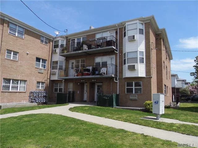 Three Bedrooms Condo In The Centerville Area Of Ozone Park, Fully Renovated! Hardwood Floors, Stainless Steal Appliances, 2 Balconies, Master Bedroom With Its Own Bathroom And Walk In Closet. Do Not Miss Out!