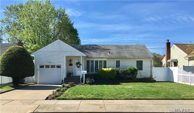 Pride Of Ownership Describes This 3Br, 2 Bth Home In Sd21; Central Blvd. Elementary. Home Boasts New Water Heater, Hardwood Floors, Beautifully Redone Bath; Screened Deck Overlooking Parklike Yard. Walk To Railroad, Shopping And All Major Highways. Mid-Block Location. This Home Won&rsquo;t Last!