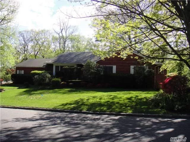 Your Opportunity Awaits To Build Or Renovate In East Hills. This Home Is Nicely Located In The Heart Of Country Estates. The Lot Size Is 120 X 190 & .64 Of An Acre. House Being Sold As Is Condition. Includes Membership To The Village Of East Hills Park. Roslyn School District.