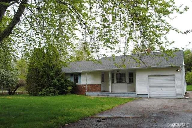 Ideal Starter Home With 3 Bedrooms, 2 Baths With 1 Car Attached Garage, Cac And Private Fenced Rear Yard. Convenient To Vineyards, Restaurants And Beaches. Needs Some Tlc. Priced To Sell.