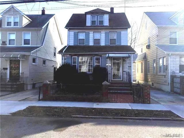 Don&rsquo;t Miss This Opportunity To Get Into The Queens Village Community. This Is A Detached Colonial W/Den, Formal Living & Dining Rooms, Kitchen, 3 Bedrooms, 1.5 Baths, Full Partially Finished Basement & Full Attic. Private Driveway & Garage. Home Needs A Gentle Touch To Make It The Home Of Your Dreams.