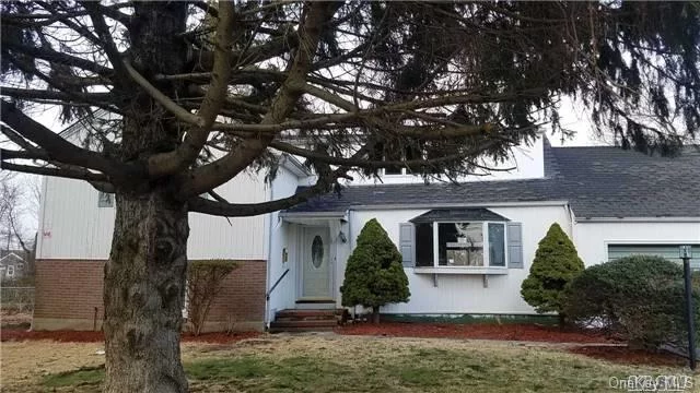 This Is A Fannie Homepath Property. Lovely Split Level 7 Rooms 3 Bedrooms 1.5 Baths On Over 1/3 Acre Lot. With A 2 Car Garage. Located In Lawrence Farms Just North Of The Great South Bay.