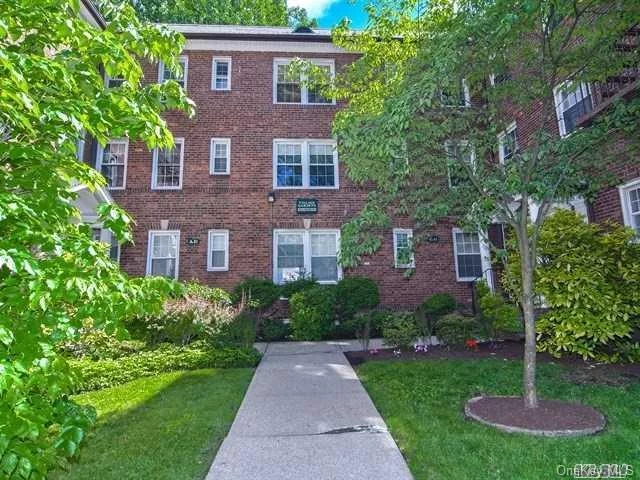 Magnificent, Newly Updated Unit W/New Kitchen, Bath, Bedroom Is 16X12, Living Room Is 20X12, Closets Professionally Done Soundproof Windows, Access To Public Park W/Community Pool And Tennis, Close To All. Close To Lirr.