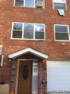 New Renovated 2nd Floor 2 Bedroom 2 Full Baths. School District 26. Closed To Major Highway. Walk To School, Banks And Stores.