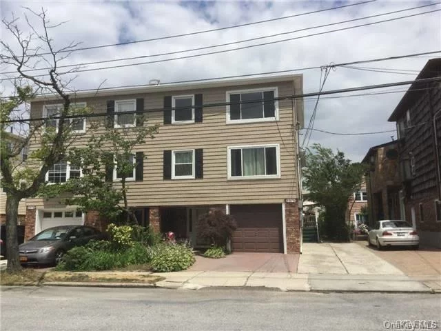 Lovely 3 Bedroom, 2 Full Bath Duplex In Prime Bayside North. Freshly Painted, Wood Floors. New Kitchen Cabinets And Stone Counters. Washer/Dryer In Unit. 2 Car Parking. Central Air.