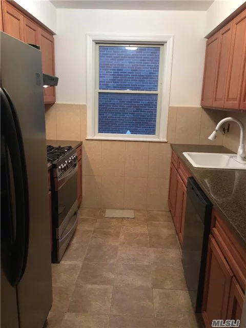 Renovated Apartment On First Floor With Stainless Steel Appliances. Easy Street Parking. Close To All Transportation And Stores. Tenant Is Responsible For All Utilities Except Water.