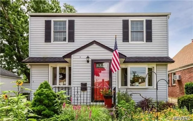 Great Colonial In Mineola Schools, New Granite Kitchen, Two New Baths, Fully Extended. Large Shed, Cac, Gas Heat, Gas Hot Water Heater, Gas Furnace, Gas Cooking, Solar Panel On Roof, Wonderful Open Flow. A Must See!!!