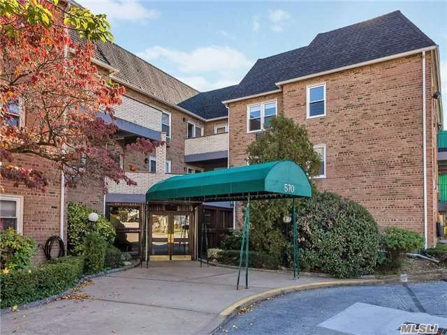 This Unit Features A Lr, Dr, 2 Bedrooms, Full Bath,  And Tons Of Large Closets, Large Terrace, Underground Garage Parking, In-Ground Pool, Bicycle Room, Elevator, Storage For Each Unit, Party Room, Grnd Fl Laundry. Appprox 1/2 Mile From Lirr,