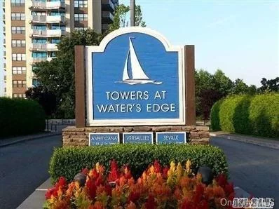 Renovated 3 Br/2-1/2 Bath Town House Located At Towers Of Water&rsquo;s Edge Has 2 Entrances And Outdoor Patio (Bbq Permitted) Amenities Of Water&rsquo;s Edge Include 24 Hour Doorman, Heated Inground Pool, Tennis Courts, And Stores Including A Deli, Salon, And Dry Cleaner.