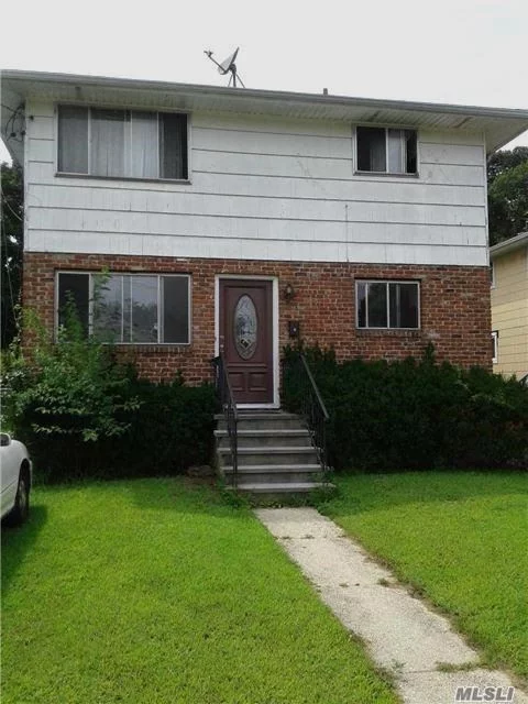 Heat Is Included In This Spacious 3X1 First Floor Apartment. Beautiful Hardwood Floors Throughout. Shared Use Of Yard, Off Street Parking For 2 Economy Cars, Close To Beach, Pool And Park. Landlord Requires Income Verification And Credit Check.