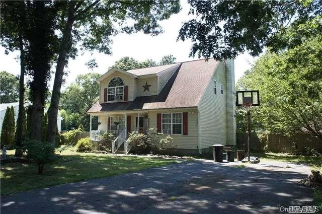 Lovely Victorian Featuring 3 Bedrooms, 2 Full Baths, Living Room, Eat In Kitchen W/Breakfast Nook, Dining Room, Den/Family Room Or Possible 4th Bedroom, Office And Full Basement With A Finished Room. Hardwood Floors And Linoleum Throughout 1st Floor. Large Corner Property With Deck And Roll Out Awning, And 18X32 In Ground Pool, 6 Zone In Ground Sprinklers. Close To All.