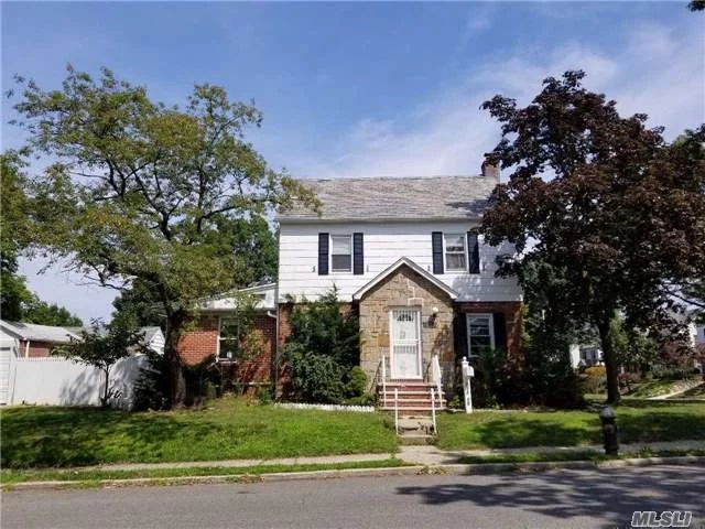 This Well Maintained Corner Colonial In The Most Desirable Area Of Bayside Hills Presents 3 Bedrooms And 2 Full Baths Including A Sizable Formal Living Room And Open Dining Area Facing The Kitchen.  As An Added Bonus, There&rsquo;s A Separate Family Rm And 3rd Fl Renovated Spacious Attic That Could Be Used As An Extra Bedroom. Zoned To Sd 26, Ps 31 And Ms 74.