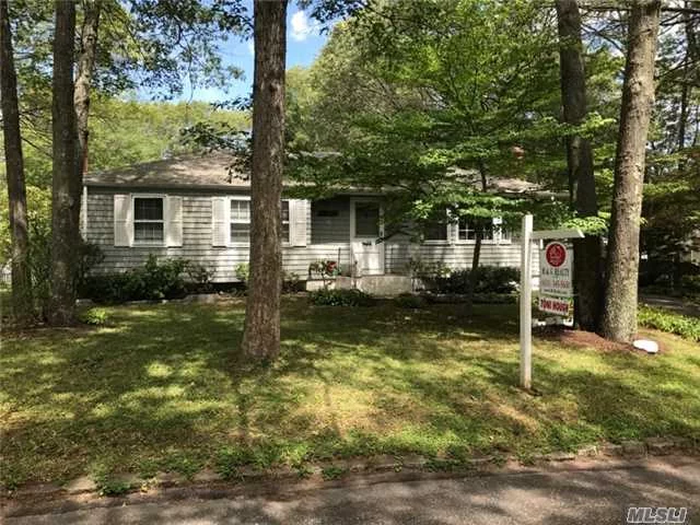 A 5 Year Young Roof, Brand New Oil Burner, Hardwood Floors, Great Room W/ Fireplace, Cac, Rights To Beach, Active Civic Association - North Of Lake Panamoka - 3 Bedrooms, 2 Baths!