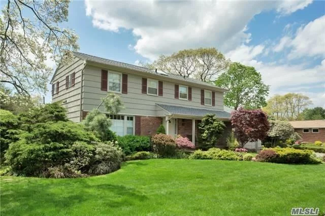 East Birchwood Colonial, Award Winning Jericho School District, Great Mid-Block Location. Bright Eat-In-Kitchen, Gas Cooking, Gas Heating, Central Ac, Bed Room And Full Bath On The 1st Floor. Whole House Generator. New Roof And Gutters. Jackson Elem School.