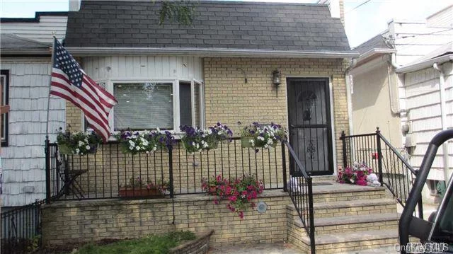 A Spacious House For Rent In Ozone Park. It Features A Beautiful Kitchen, Large Living Room With Skylight, Hardwood Floors Throughout , Ample Closet Space, Upgraded Lighting, A Fully Finished Basement And Charming Backyard. The House Is In A Great Neighborhood, Close To Buses, Stores And Schools, Must See