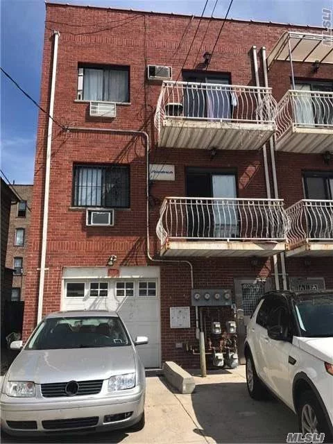 Built In 2007. Very Well Maintain. Extremely Low Maintenance And Tax With Abatement Til 2032. Each Unit Has Own Meter, Boiler & Gas. 3 Blocks To 7 Train. Great Investment Property With Very Minimum Expenses Closed To Everything. Must See.