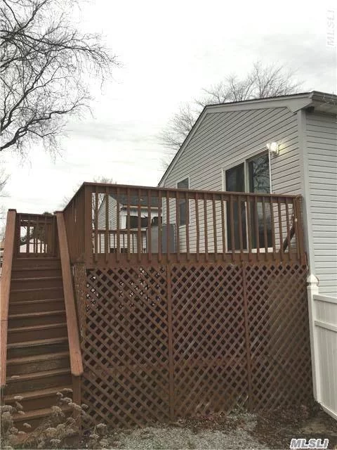 Beautiful Spacious 2 Bedroom Second Flr Apartment With Private Entrance, All Utilities Inc, Use Of Private Wood Deck & Storage Shed, High Ceilings, Gas Cooking, Central A/C ($25Mo Extra In 3 Summer Mos) No Pets Allowed. No Laundry On Premises,  Off Street Parking